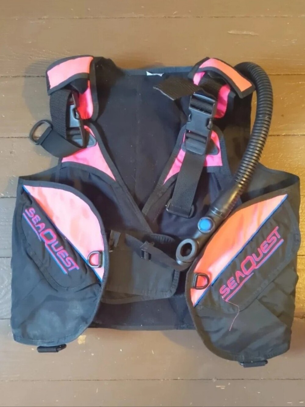 SeaQuest Women’s Scuba Bouyancy Compensator Dive Vest Pink Black Size S